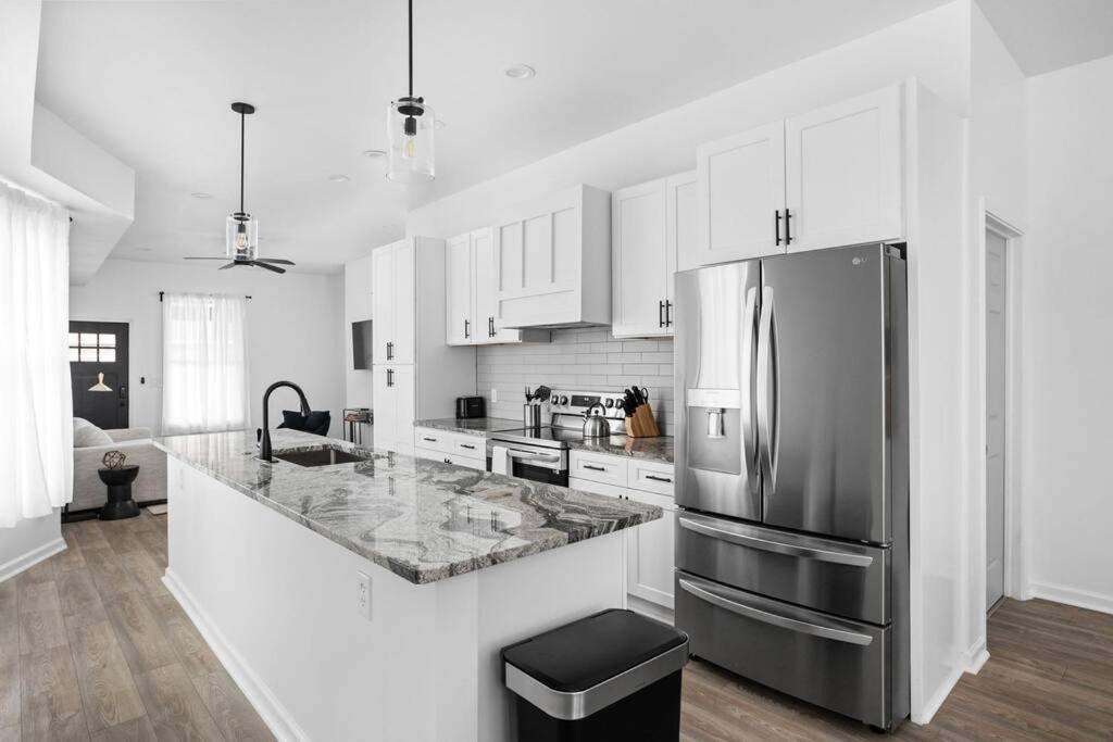 Cozysuites 3Br Arsenal Heights Indy 인디애나폴리스 외부 사진